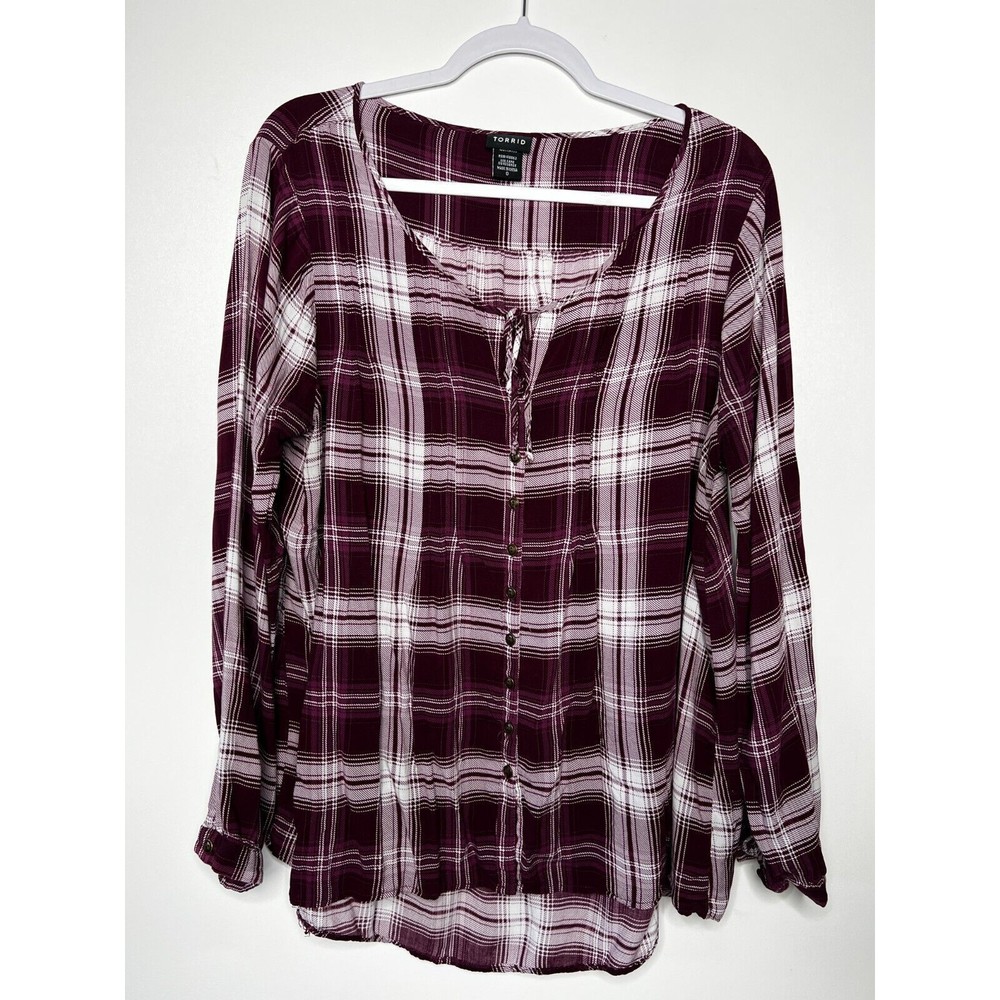 Torrid Top Womens Size 0 Large Purple Plaid Long Sleeve Challis Pintuck Blouse